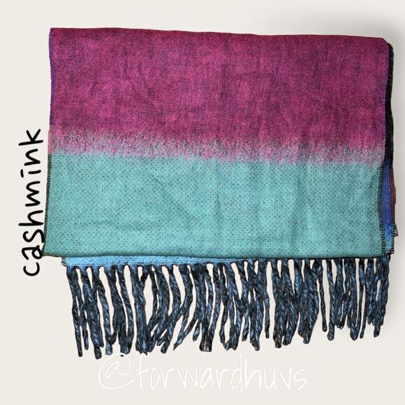 V. Fraas Cashmink Multi-Colored Scarf | Made in Germany - Picture 9 of 10